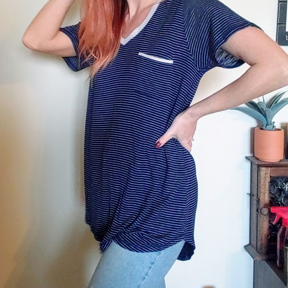 Navy and light gray striped t shirt